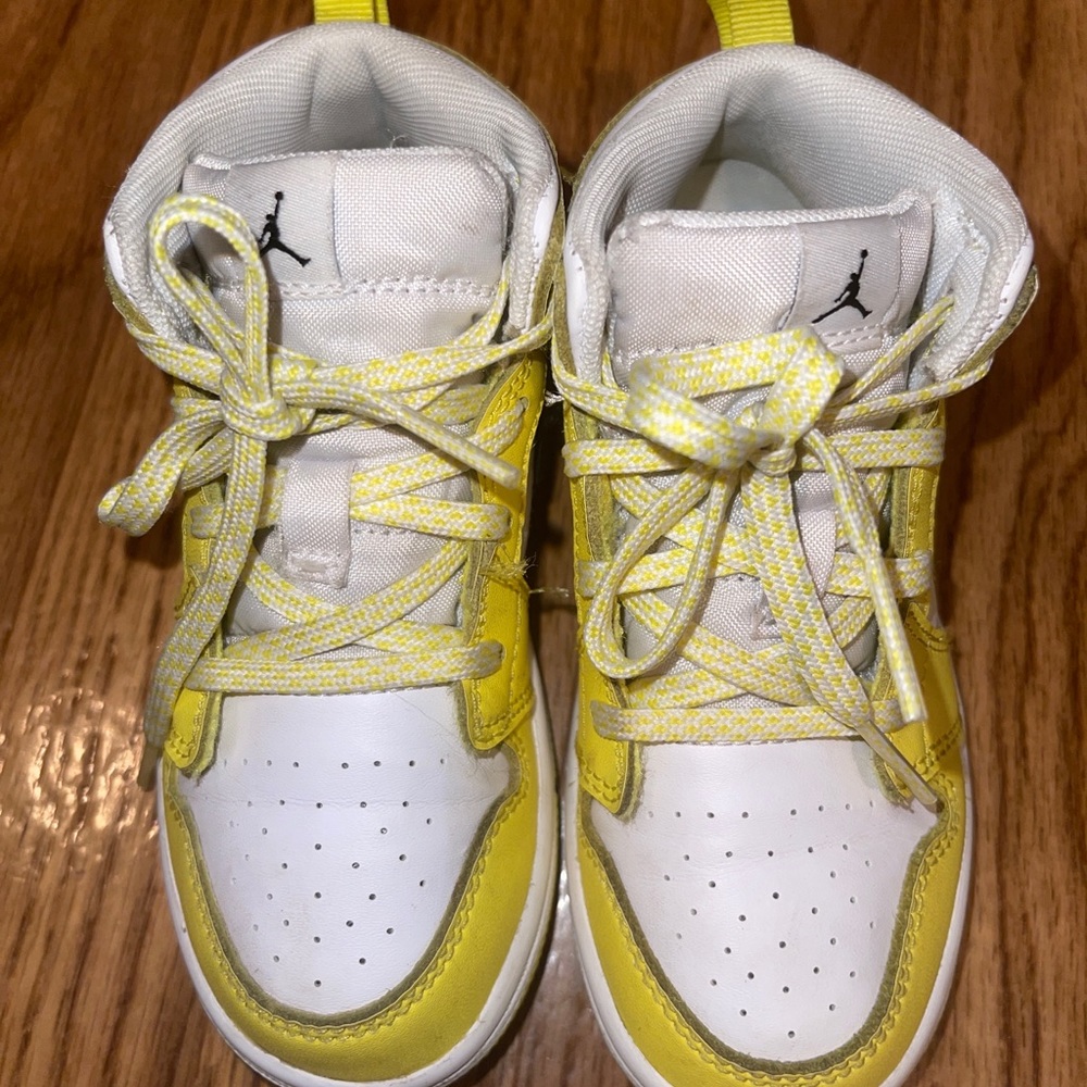Nike Air Jordan 1 Mid SE PS 'Rose Patch'  AV5173-700  Little Kids Size 9C
